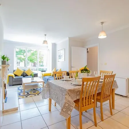 Vakantiehuis 74 - 4 Bed Townhouse With Parking *